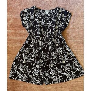 Jennifer Moore black white floral rayon button Up babydoll dress M pockets